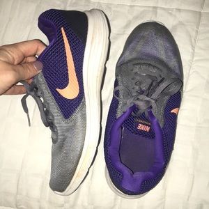 ❤️2/$18 Nike Revolution 3 Shoes Sooo Confy!